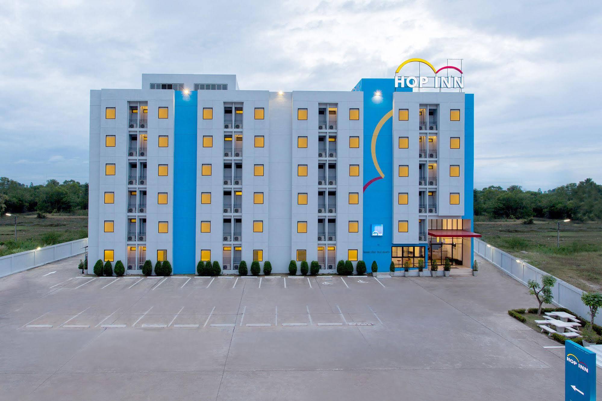 Hop Inn Sakon Nakhon Buitenkant foto