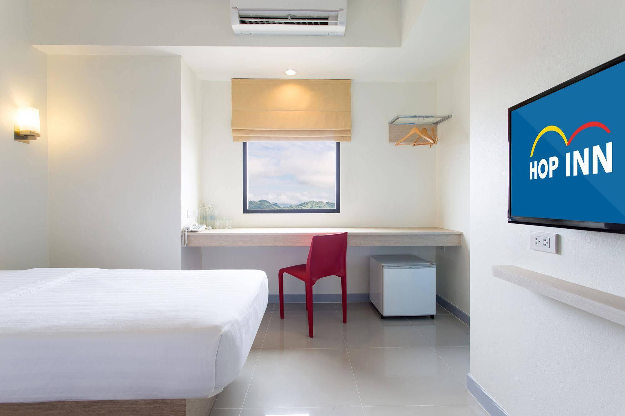 Hop Inn Sakon Nakhon Buitenkant foto